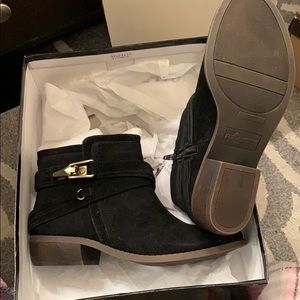 Fergalicious Midas booties black